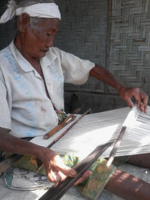 The oldest women and woven