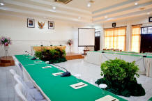 Meeting room table