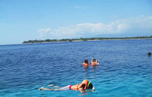 Snorkeling in gili trawangan