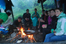 cooking food on mountain rinjani lombok