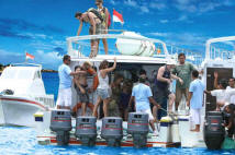 The speed boat and passengers