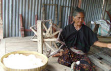 Oldes women and woven process
